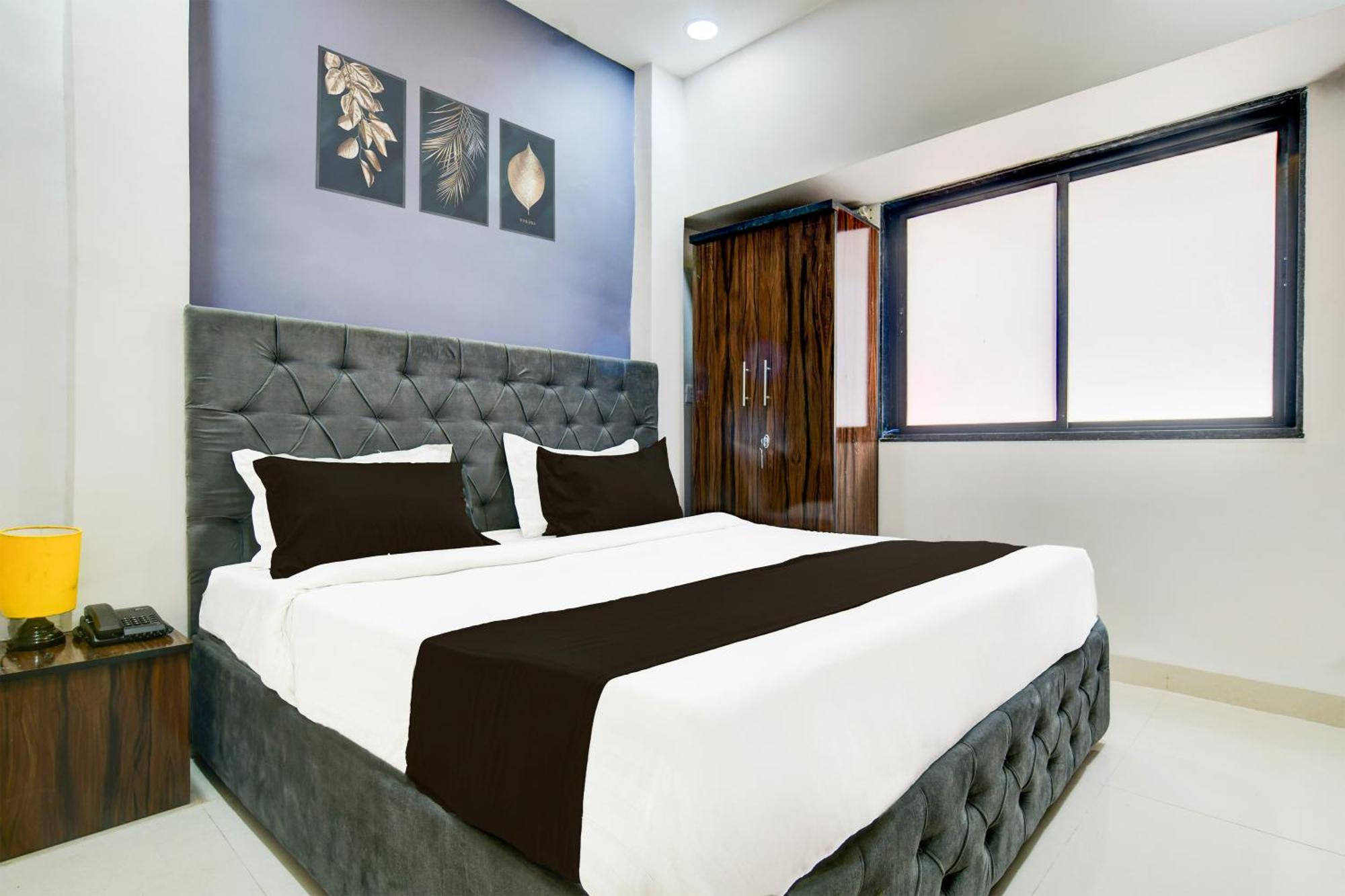 Super Hotel O D.V Near Medanta Hospital Indore Exteriör bild